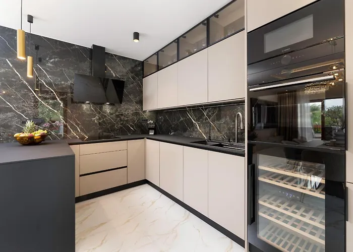 88 Trees Luxury Appartement Malinska