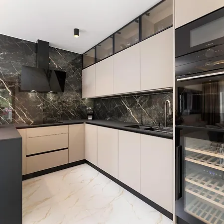 88 Trees Luxury Apartamento Malinska